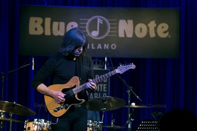 Mike Stern (11)